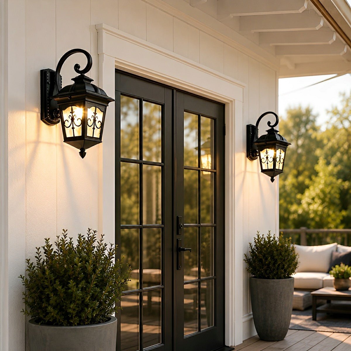 Classic European Outdoor Waterproof Tower Glass Wall Light LED Exterior Sconce