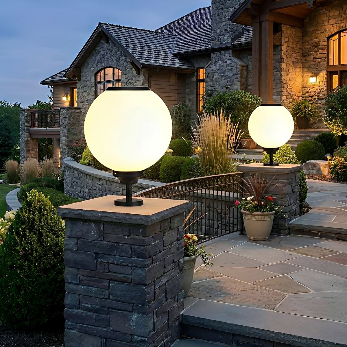 Classic Solar Fence Waterproof Globe LED Fence Post Caps Lights