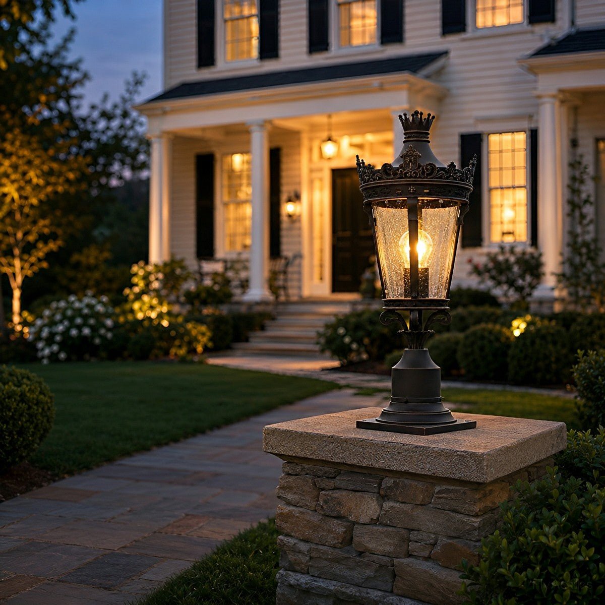 Classic Vintage European Lantern Outdoor Post Light