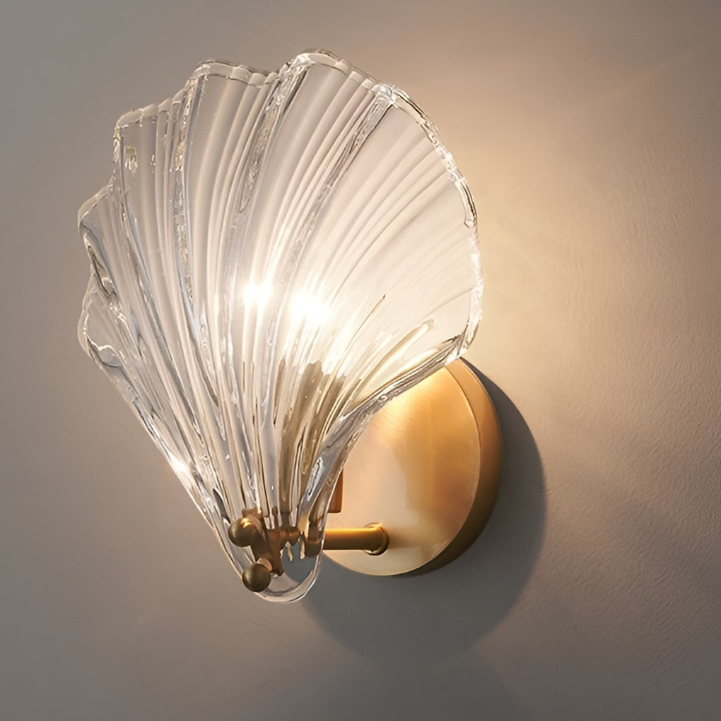 Seashell-Shaped Glass Wall Lamp Elegant Modern LED Decorative Fixture