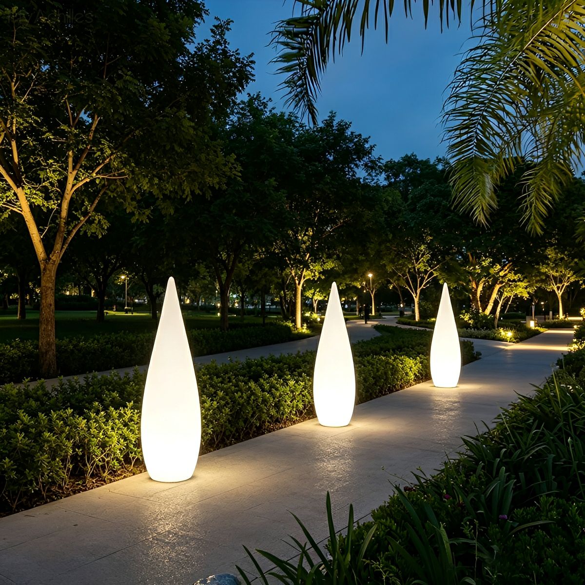 Waterproof Modern Outdoor LED Cone Lights Lawn Landscape Lighting